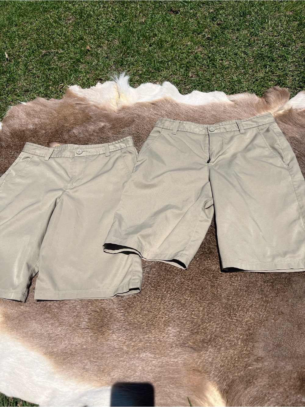 Boys size 16 Khaki Under Armour Shorts - Classic Casual